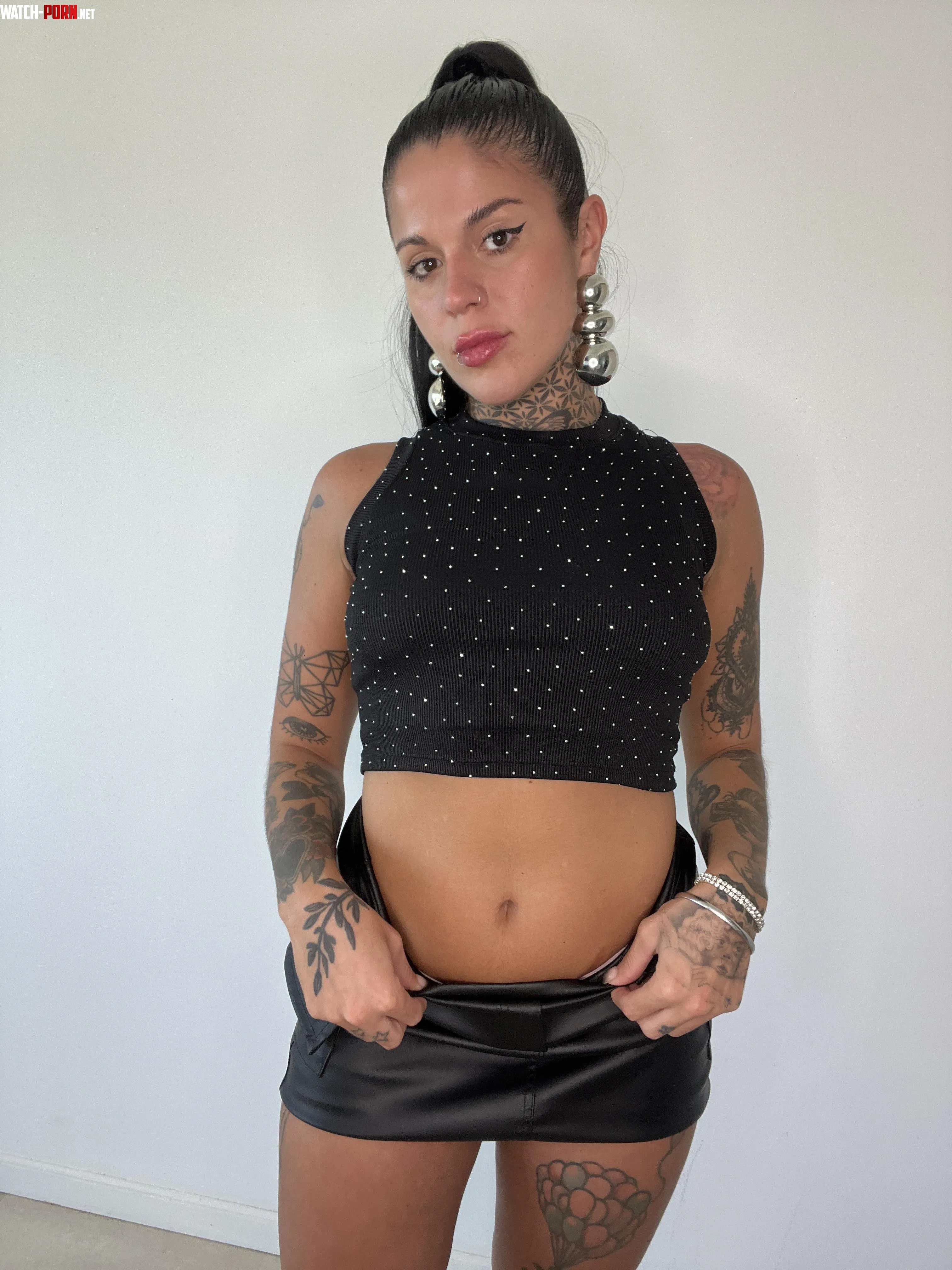 Me encanta provocarte con mi top by girlytattoo