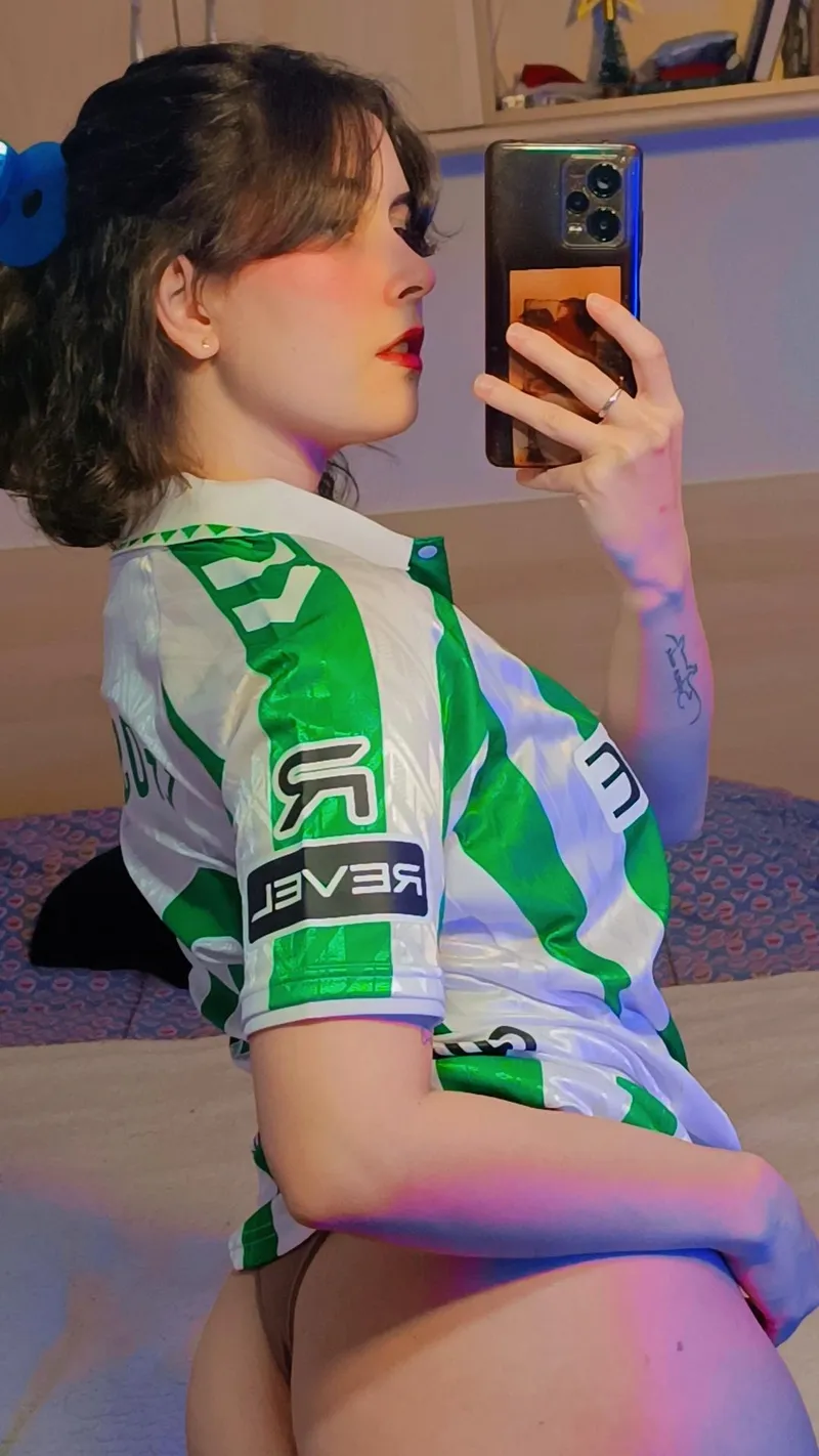 Thumbnail efosy's Eternal Love for Betis girls