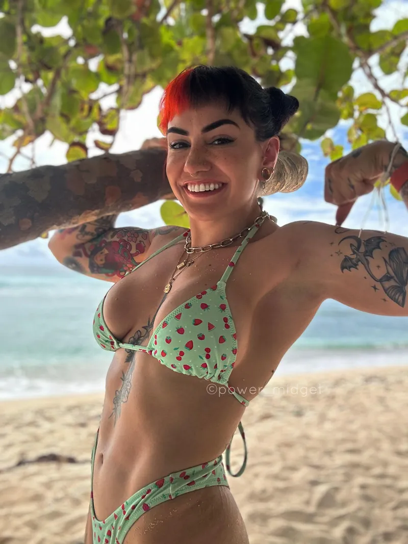 Thumbnail Love Going for Beach Jogs: Explore ThickFit with Power_Midget