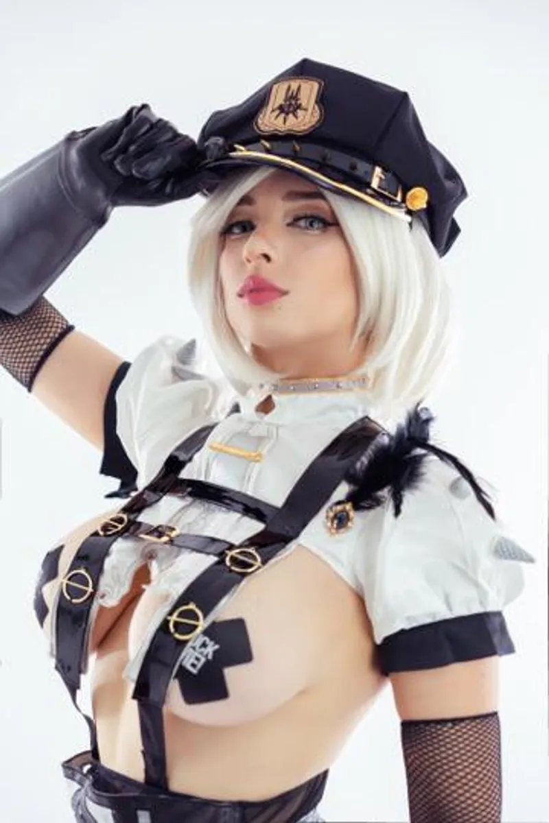 Thumbnail Dive into Gaming: '2B [NieR Automata] by (DeewBubbles)' by DeewBubbles in NSFWCostumes