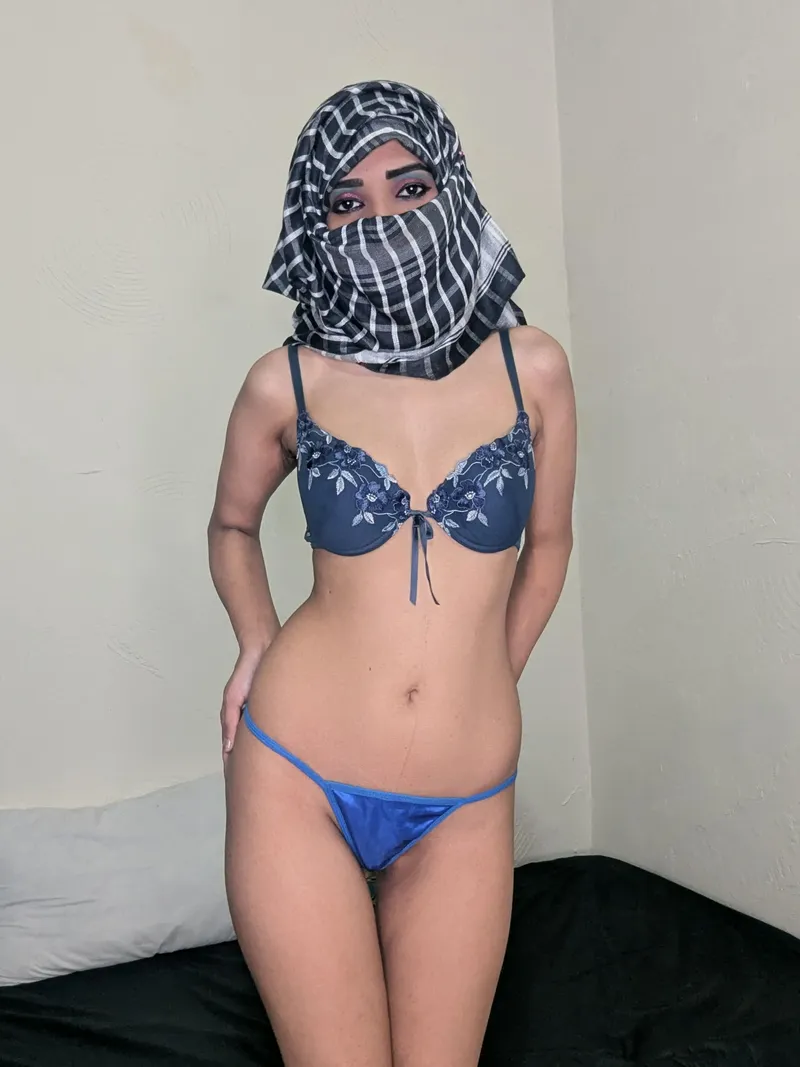 Thumbnail SexyHijabiBabe Exudes Innocent yet Naughty Vibes