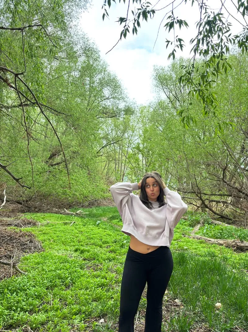Thumbnail SidneyShayOnly: Little Teaser for Your Thoughts | SexyButNotPorn Hintacle
