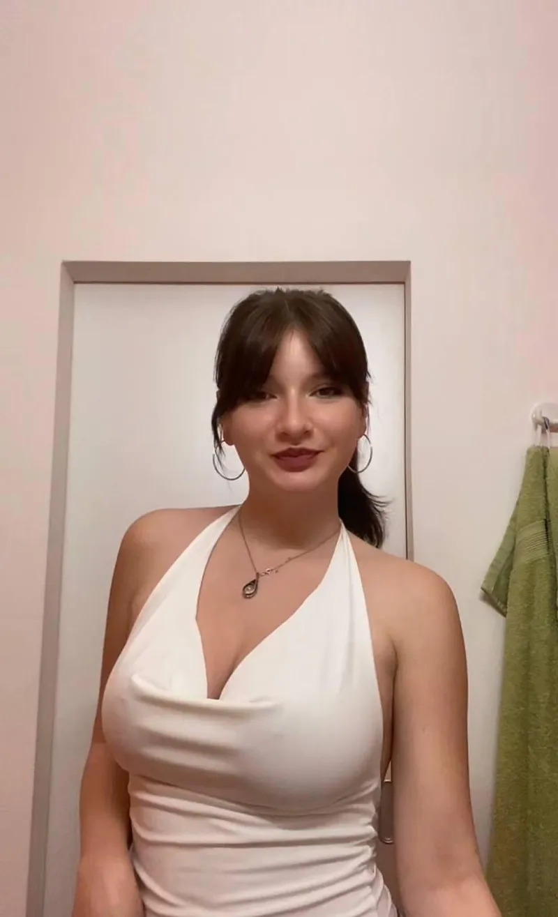 Thumbnail Battling Bra Woes: A Confessional by Impressive_Guard4489