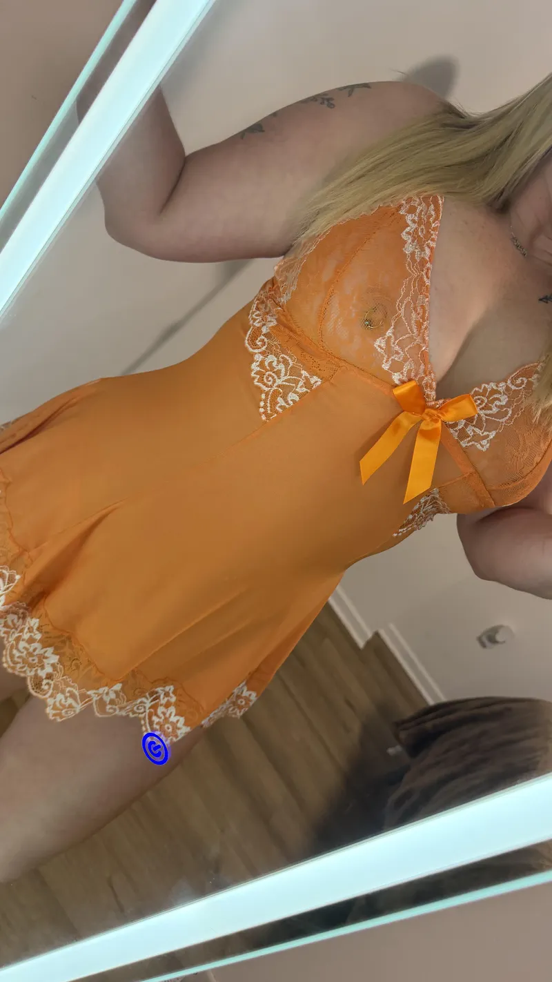 Thumbnail ruthlesstease411 Tempts with Extra Sensuality on OnlyFans