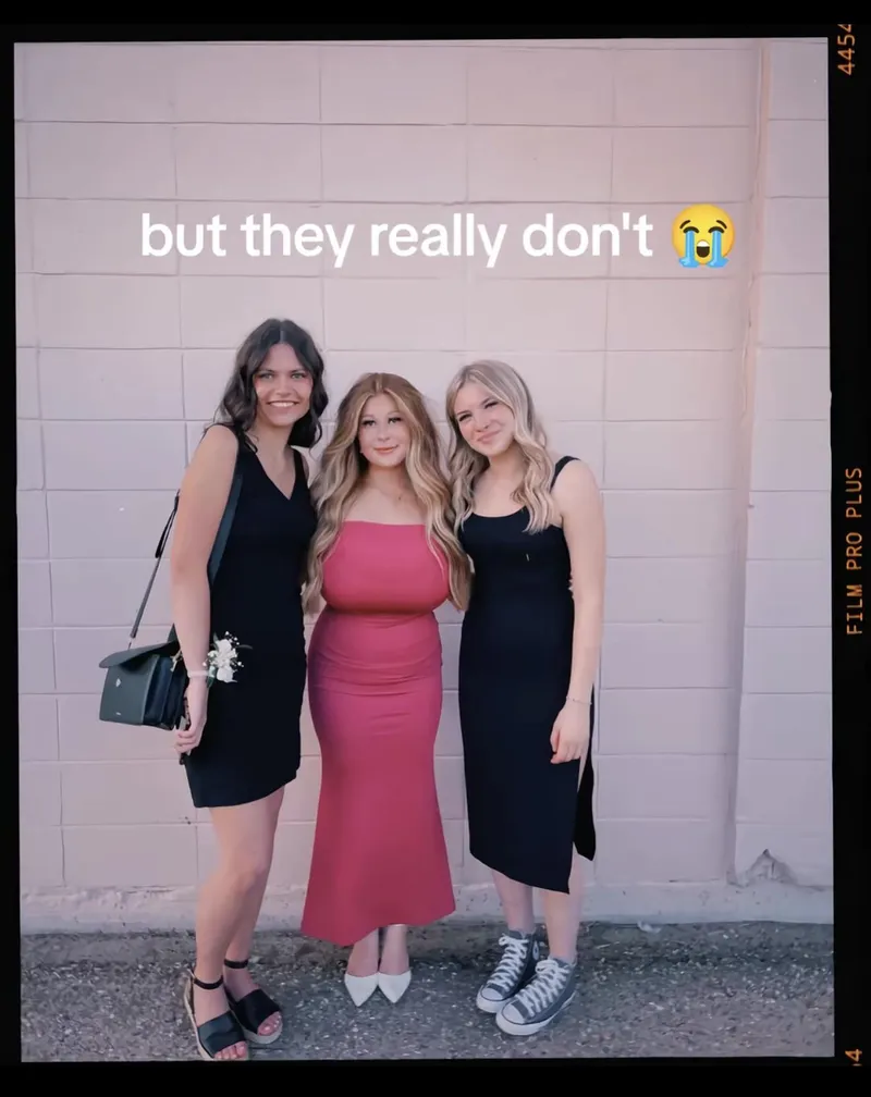 Thumbnail Biggest Among Friends: Unveiling the Truth | Thick_Display5414 | 2busty2hide