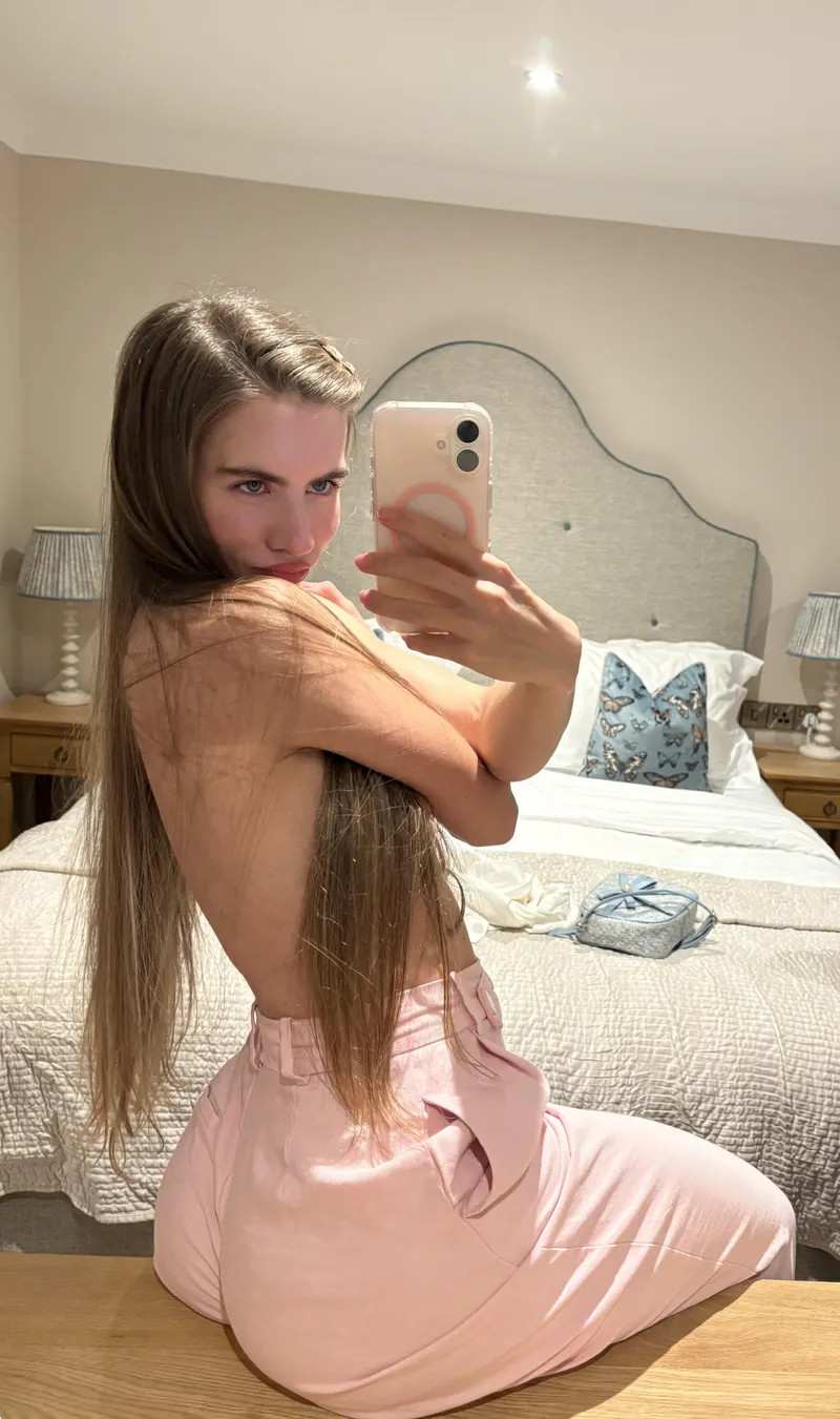 Thumbnail Trouble with Boobs: Exploring Handbra Adventures | Author: SugarplumSmilley