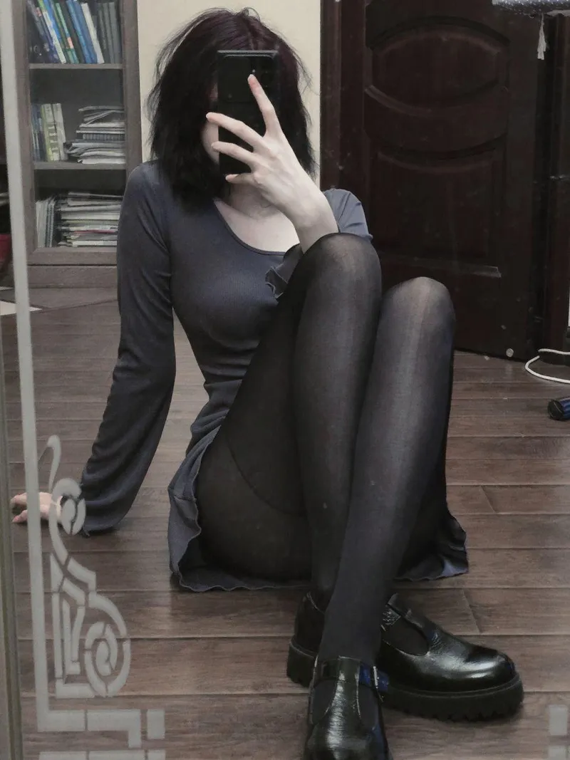 Thumbnail lunarwhisperq Rocks Black Pantyhose for a Date Night