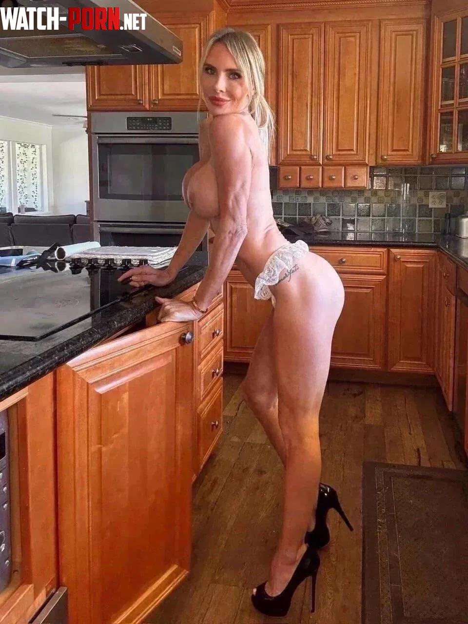 I love to keep it spicy in the kitchen by kimboslice-23