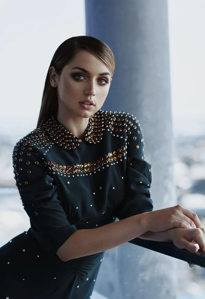 Thumbnail RealWorldToday Highlights the Allure of Ana de Armas in Stunning Portrait