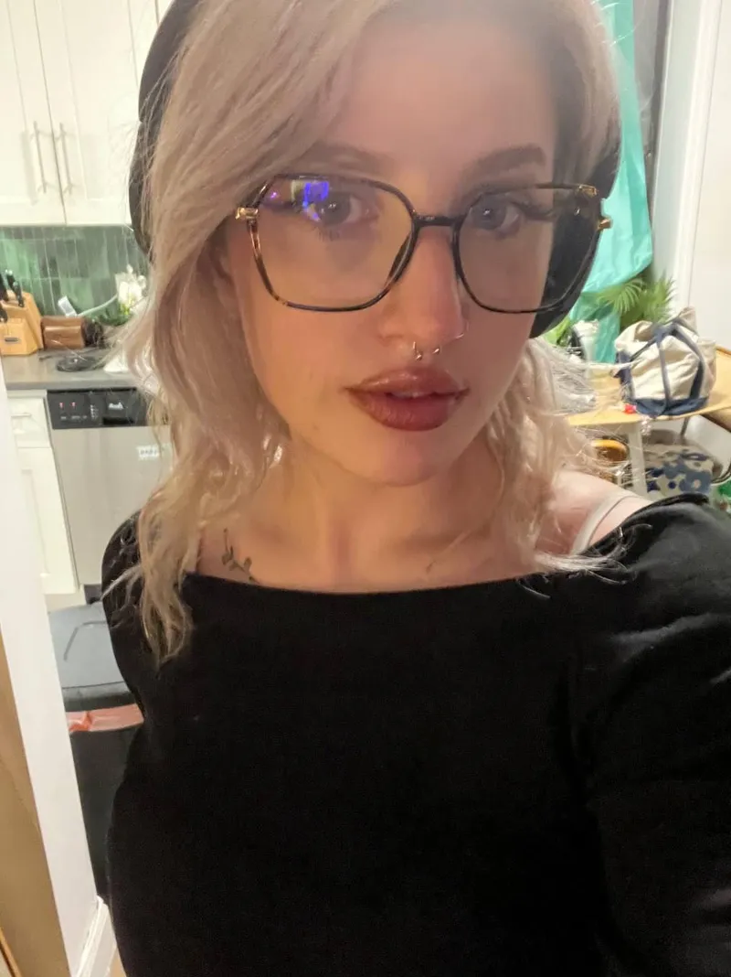 Thumbnail Seductive Vibes: Love the Glasses Look with SlayBabesx in naughtychicks Category
