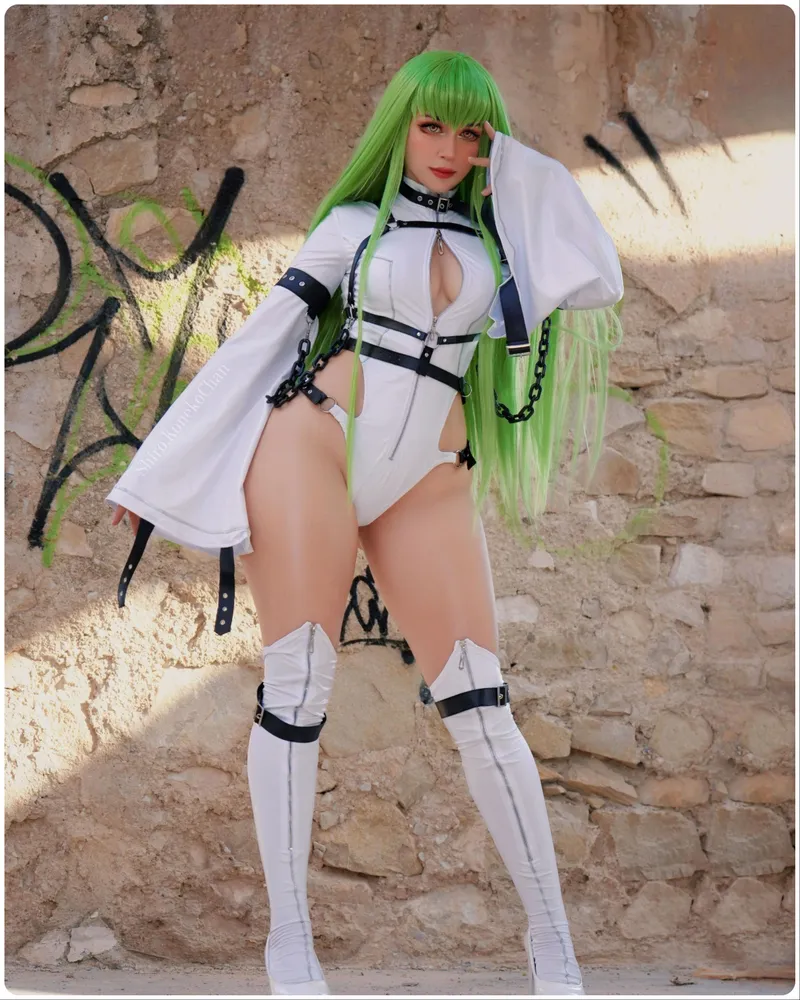 Thumbnail Shiro_konekochan Channels C.C in Mesmerizing Cosplay