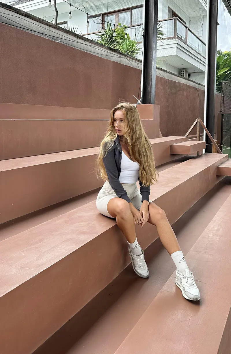 Thumbnail Eye-Catching Charm: Unveil PumpkinAino's Legs | legs