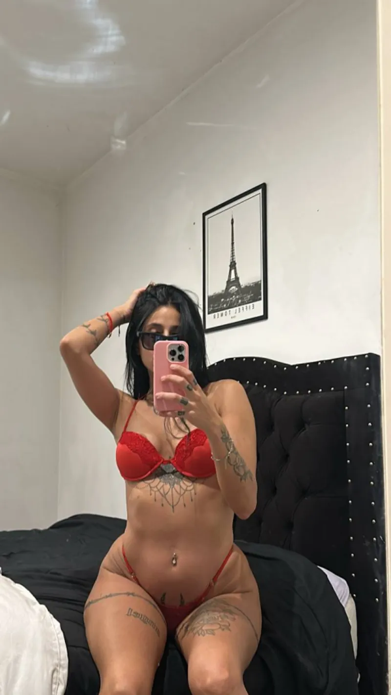 Thumbnail Sexy Red Lingerie: A Passionate Choice by TorieaIis