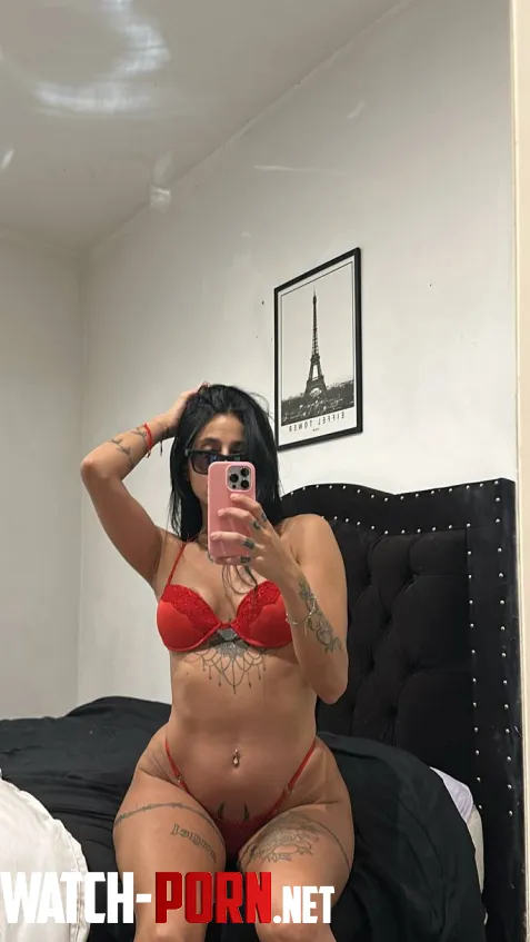 sexy red lingerie.. by TorieaIis