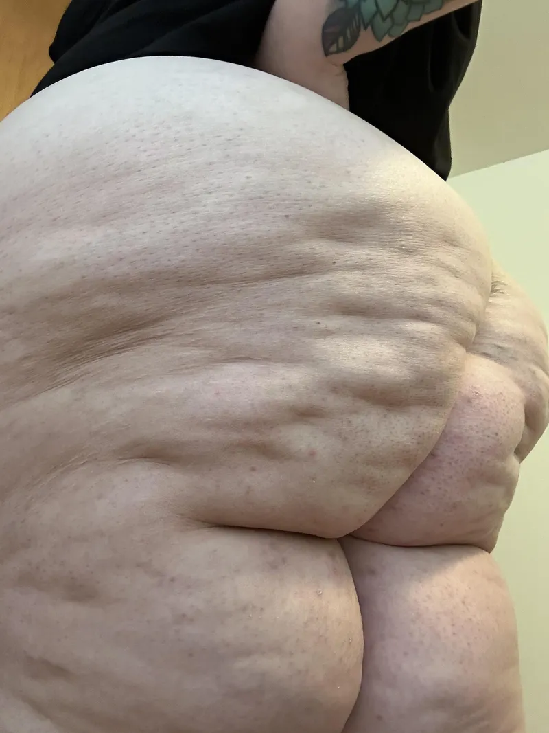 Thumbnail pearykewt's Booty Reveal - SSBBW Edition