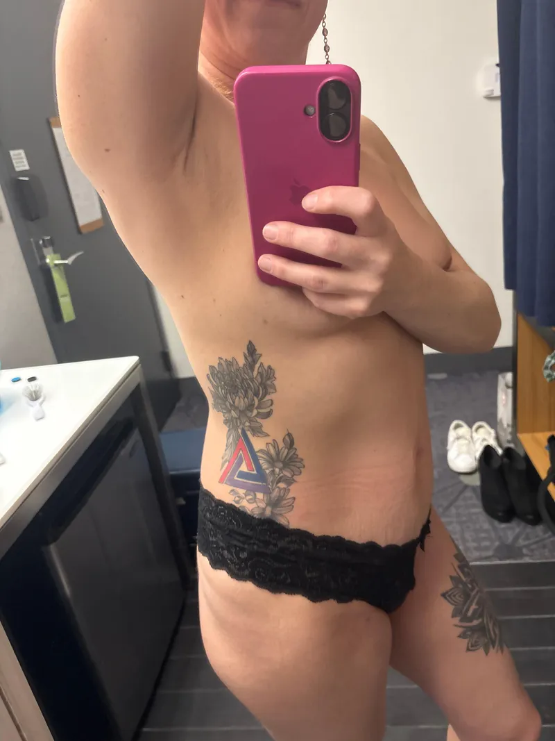 Thumbnail Kacey-Kitten's Invitation: Wish You Could Be Closer to Armpits