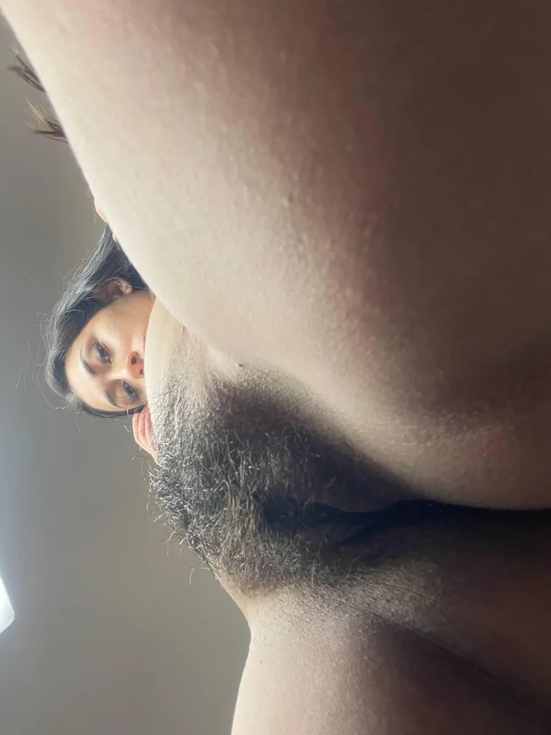 Thumbnail Descubre Una Vagina Peluda y Esponjosa | Serenaaabbyy