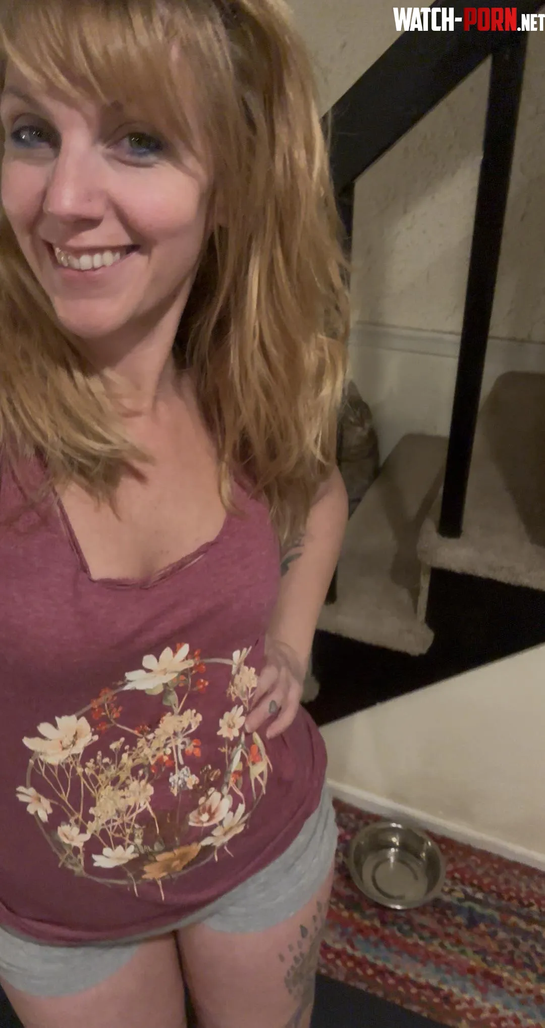 MILF with cat… cute by NoraVines
