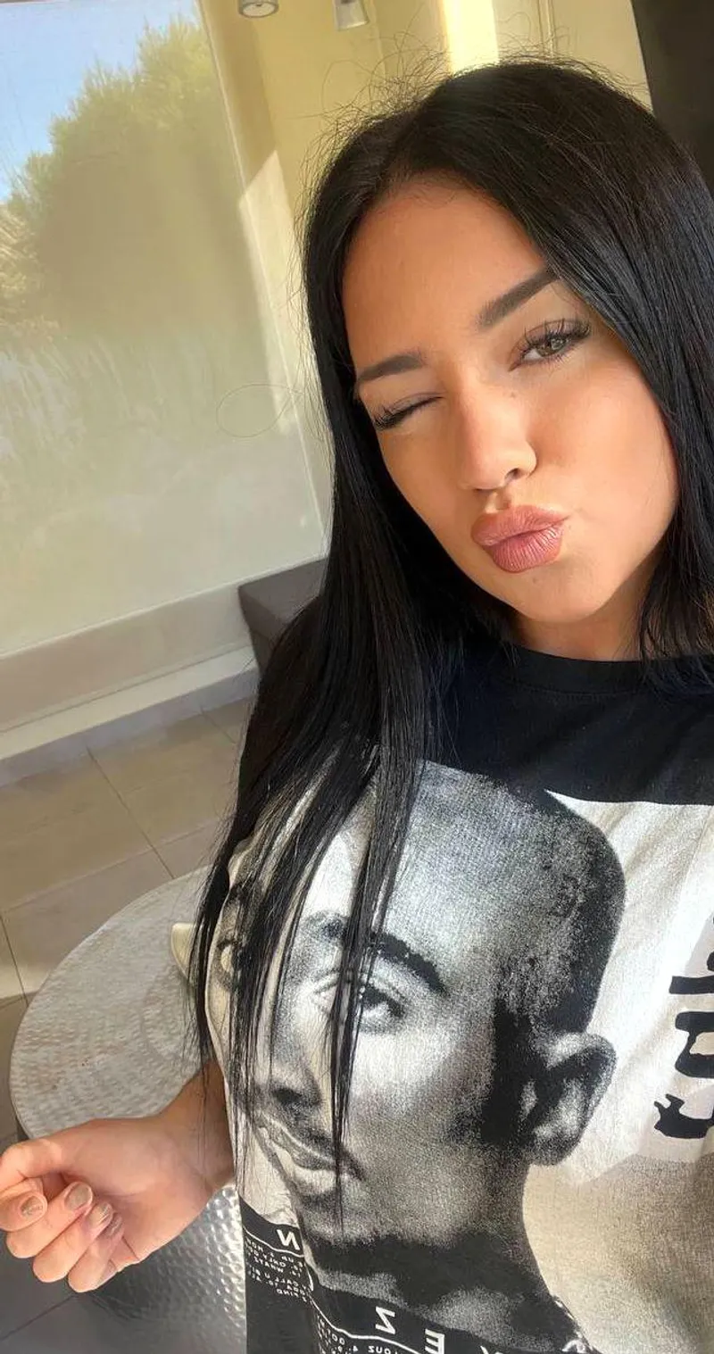 Thumbnail Embracing a Good Mood through Pouting Portraits by SereneSorceressx