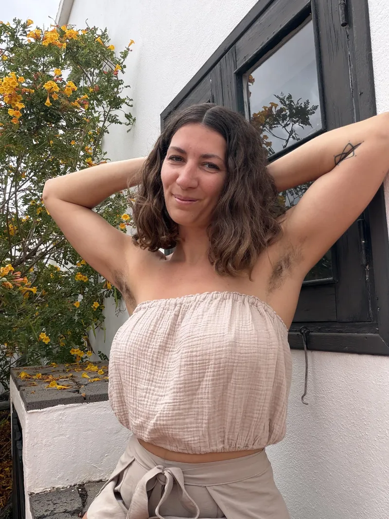 Thumbnail maplesyrup_girl: Meet Your Favorite Hairy Girl Next Door | HairyArmpits