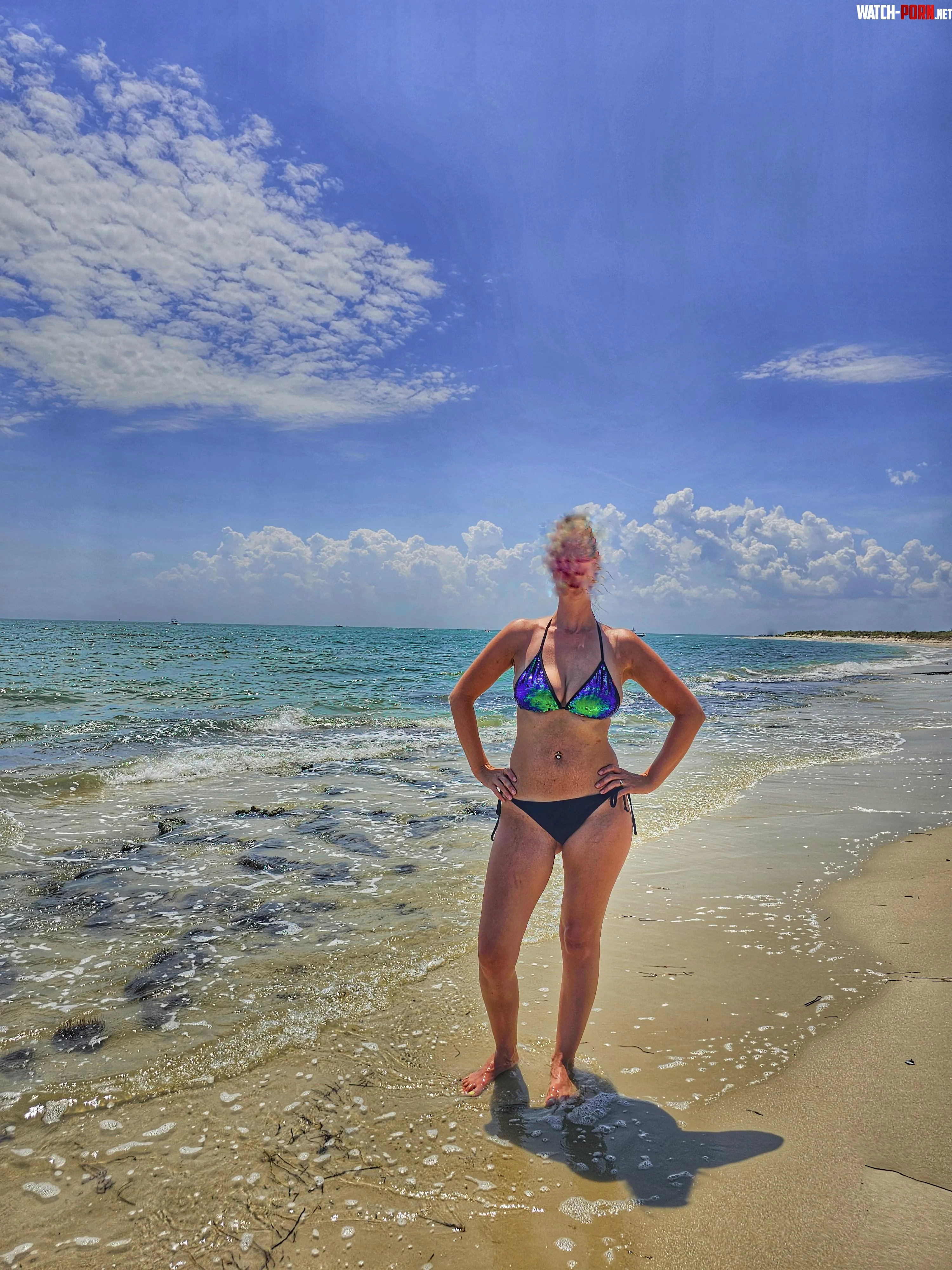 Sparkly bikini definitely caught alot of attention. by funcoupleva2