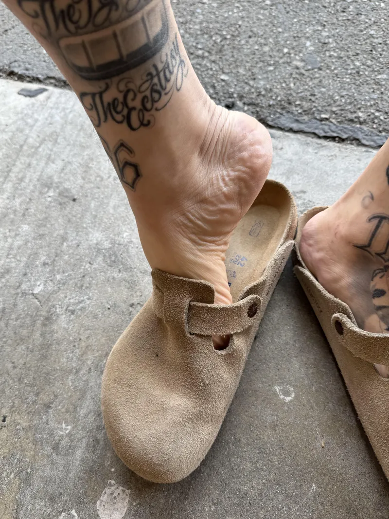 Thumbnail Delight in Adorable Foot Content 💕 [Not OC] | Major_Use_5480