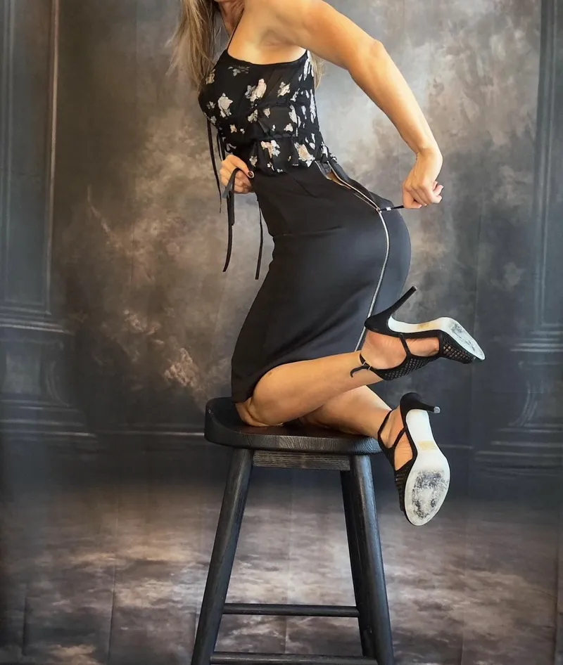 Thumbnail FitMilfSam's Unique 1995 School Photo Look | pencilskirts