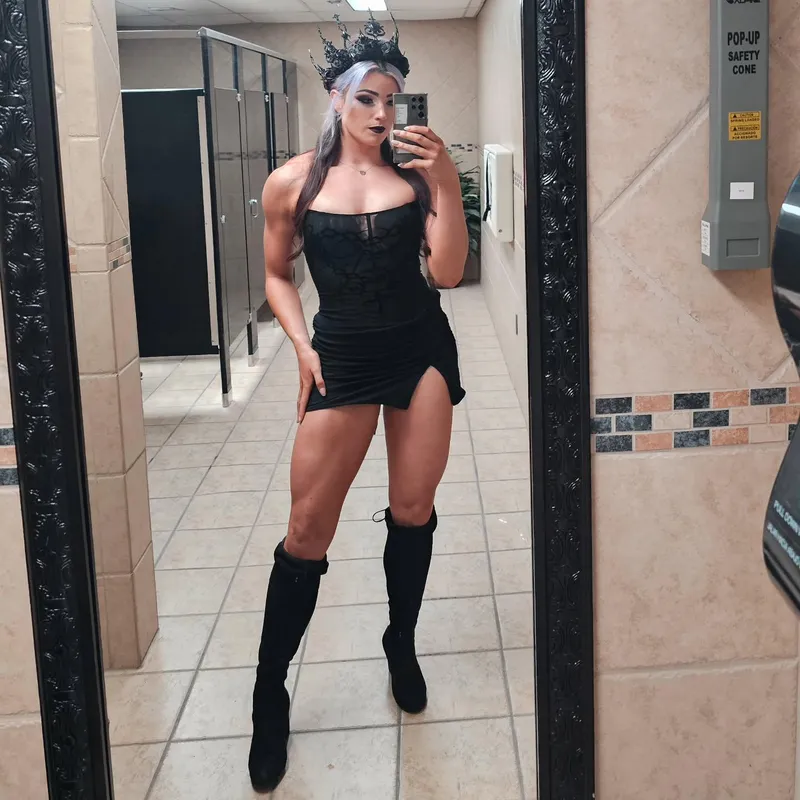 Thumbnail Indulging in Lena Kross: The Lustfulfan Experience | WrestleFap
