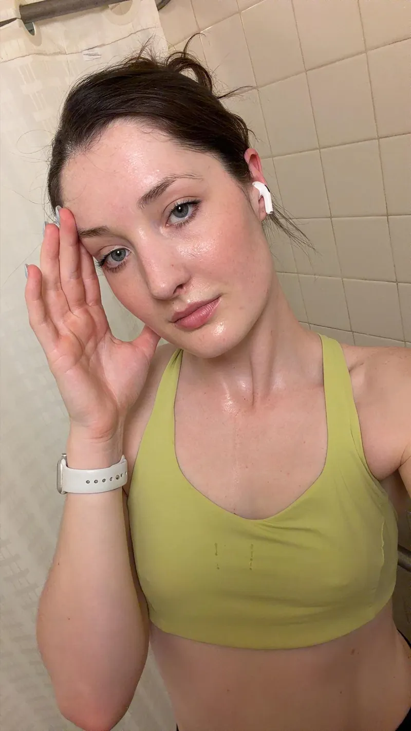 Thumbnail TinyPaleMarshmallow's Tempting Invitation: 'Just Over Here Dripping for You'