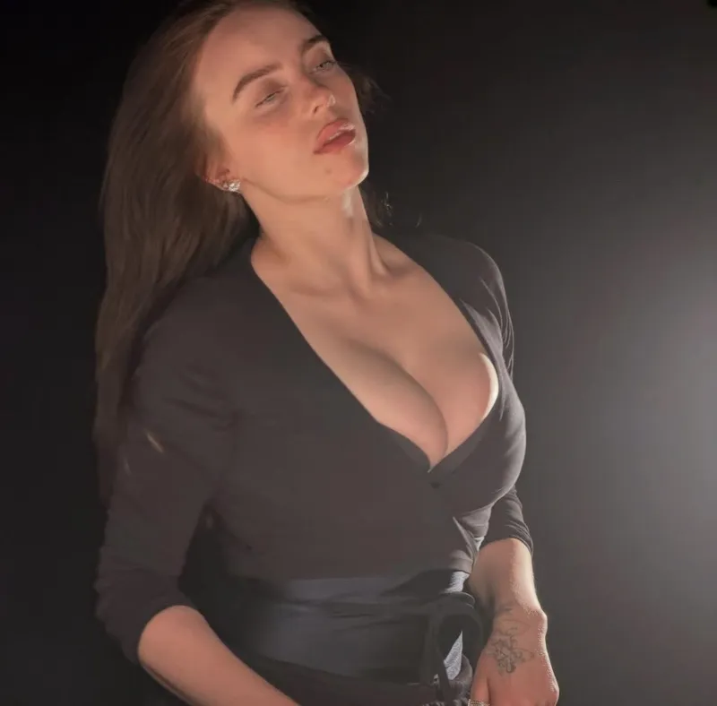 Thumbnail Billie Eilish: Unveiling the Wilder Side with Salt_Following190 in HipHopGoneWild