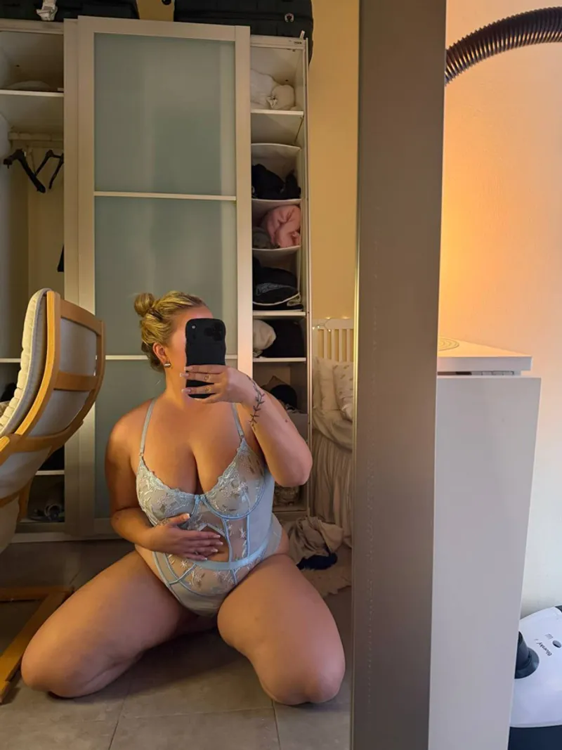 Thumbnail Män över 40 äns om min kropp? - Smilla_bloom | SweNsfw