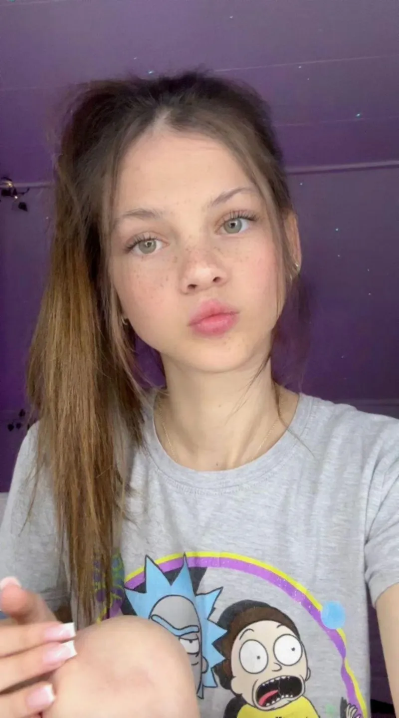 Thumbnail Unleashing Feisty Energy in a Small Package by jonybatata | Adorable_Girls