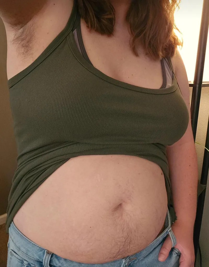 Thumbnail SweetSuprise85's Insight: Women's Best Hairy Armpits