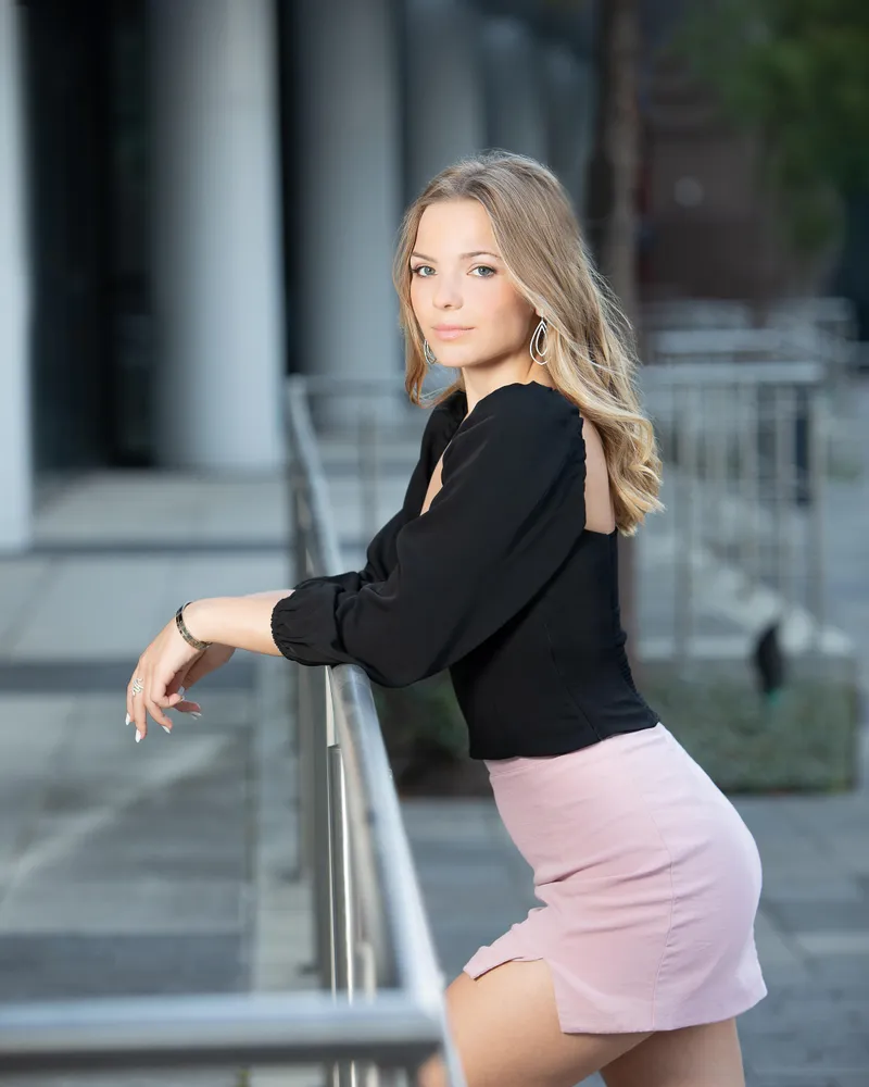 Thumbnail Kaitlin Brooks: Unraveling the Beauty of PrettyGirls