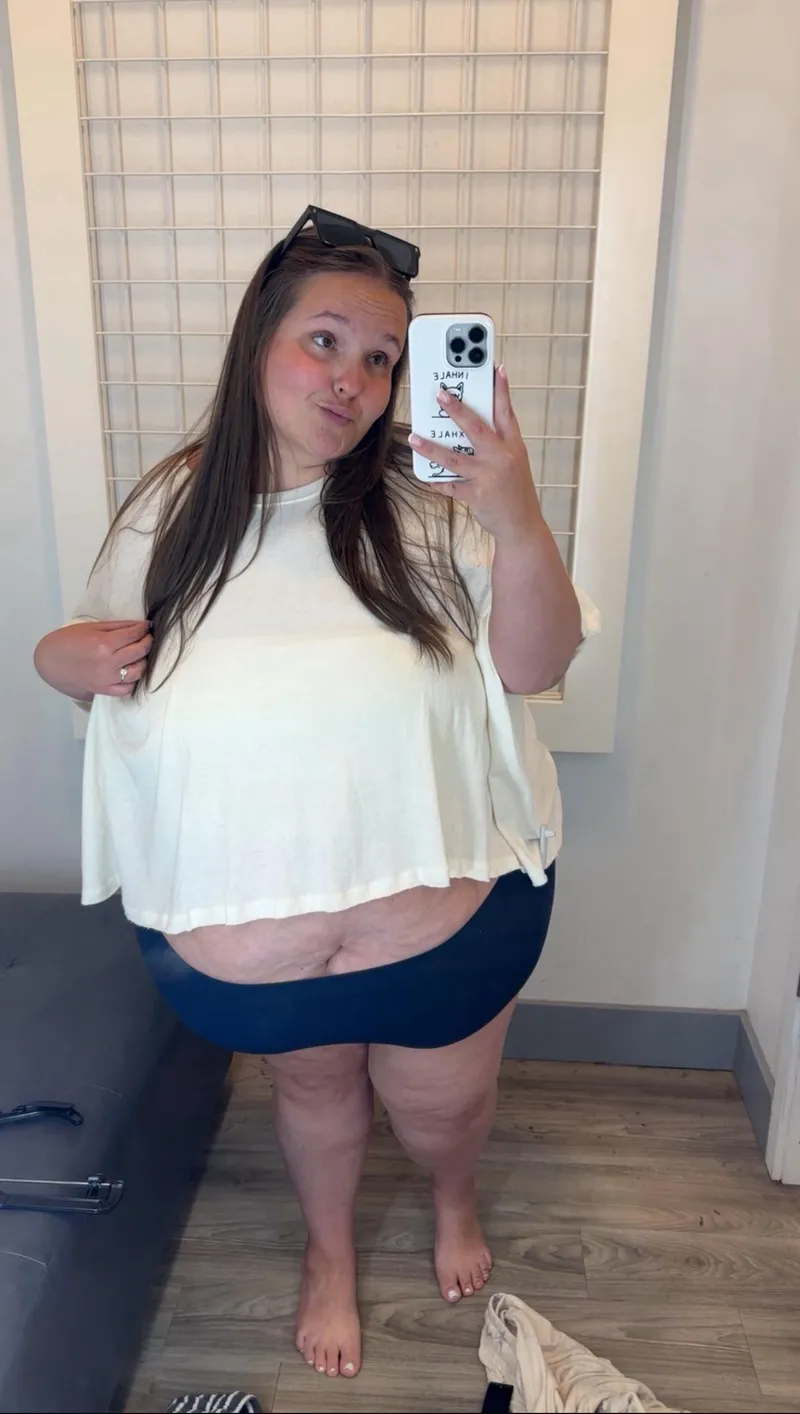 Thumbnail Embracing Body Positivity: Abbyyyglazed's Healthy 500lbs Body