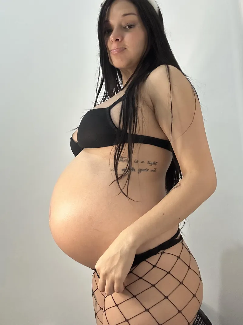 Thumbnail Game of Choices: Smash or Pass - Pregnant Edition by Littlebabyzai