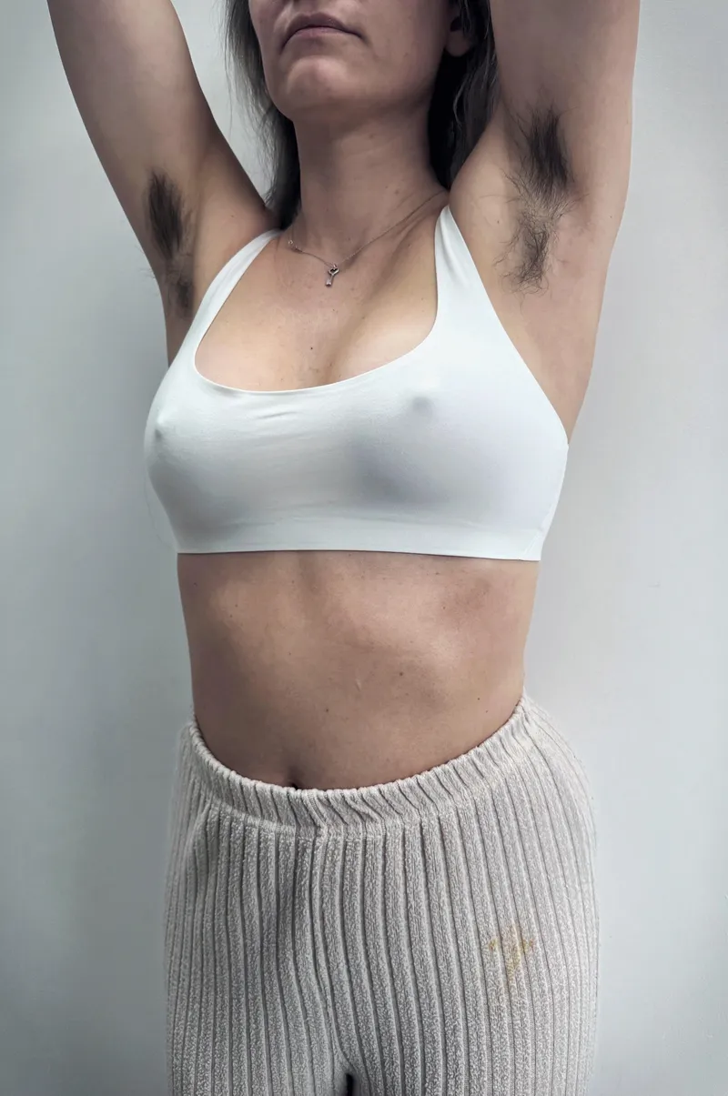 Thumbnail Embracing the Beauty of Visible Dark Hair: Insights from the_soles_next_door