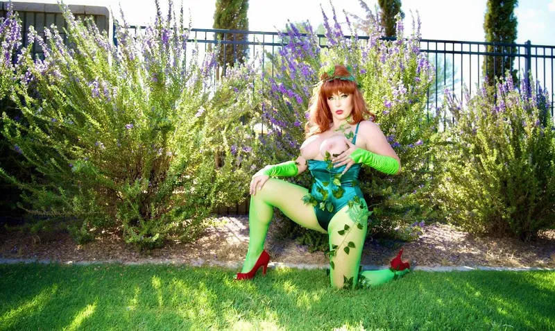 Thumbnail Witness POISON IVY by camgirlcasswithsass in NudeCosplay Category