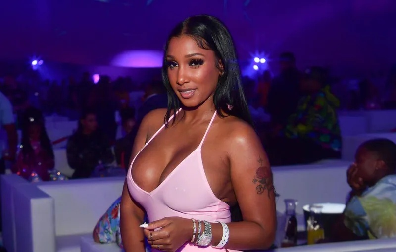 Thumbnail Unveiling the Sensational Bernice Burgos in Hip Hop Culture | Old-Bear-5275