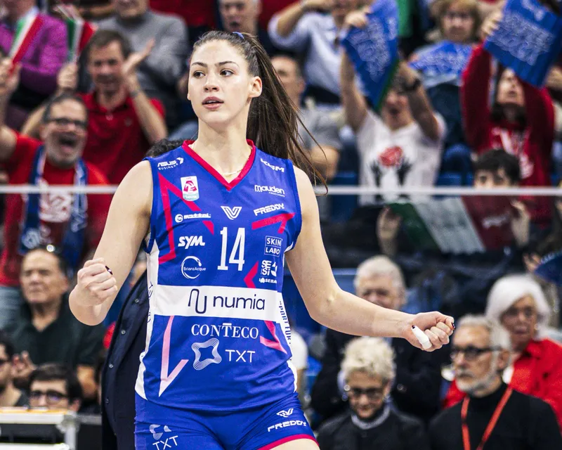 Thumbnail Meet Hena Kurtagic in VolleyballGirls by okadn1