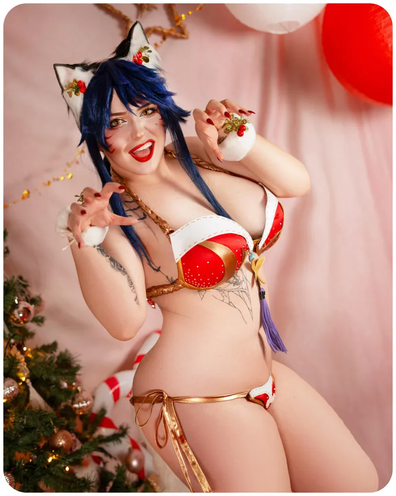 Thumbnail Kuro's Vision of Ahri in Rule34LoL