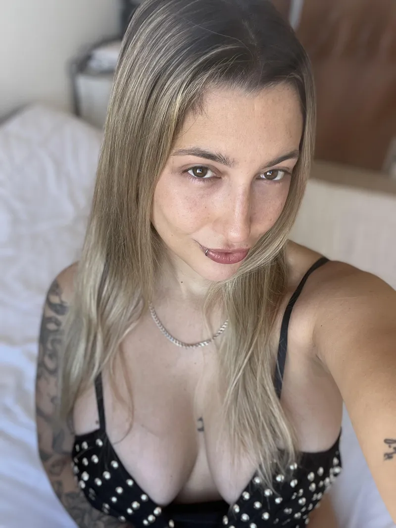 Thumbnail Tuesday Thrills: Donatellavip's Alluring World | OnlyFans101