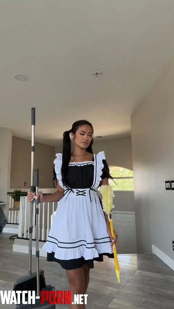 I like it when watches me while I'm cleaning 🤭 by sunshinemaidxo