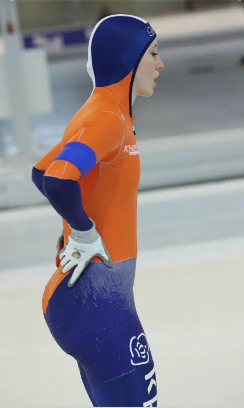 Thumbnail Unveiling Suzanne Schulting, Dutch Speedskater by Party_Mouse_429 in AthleticGirls Category