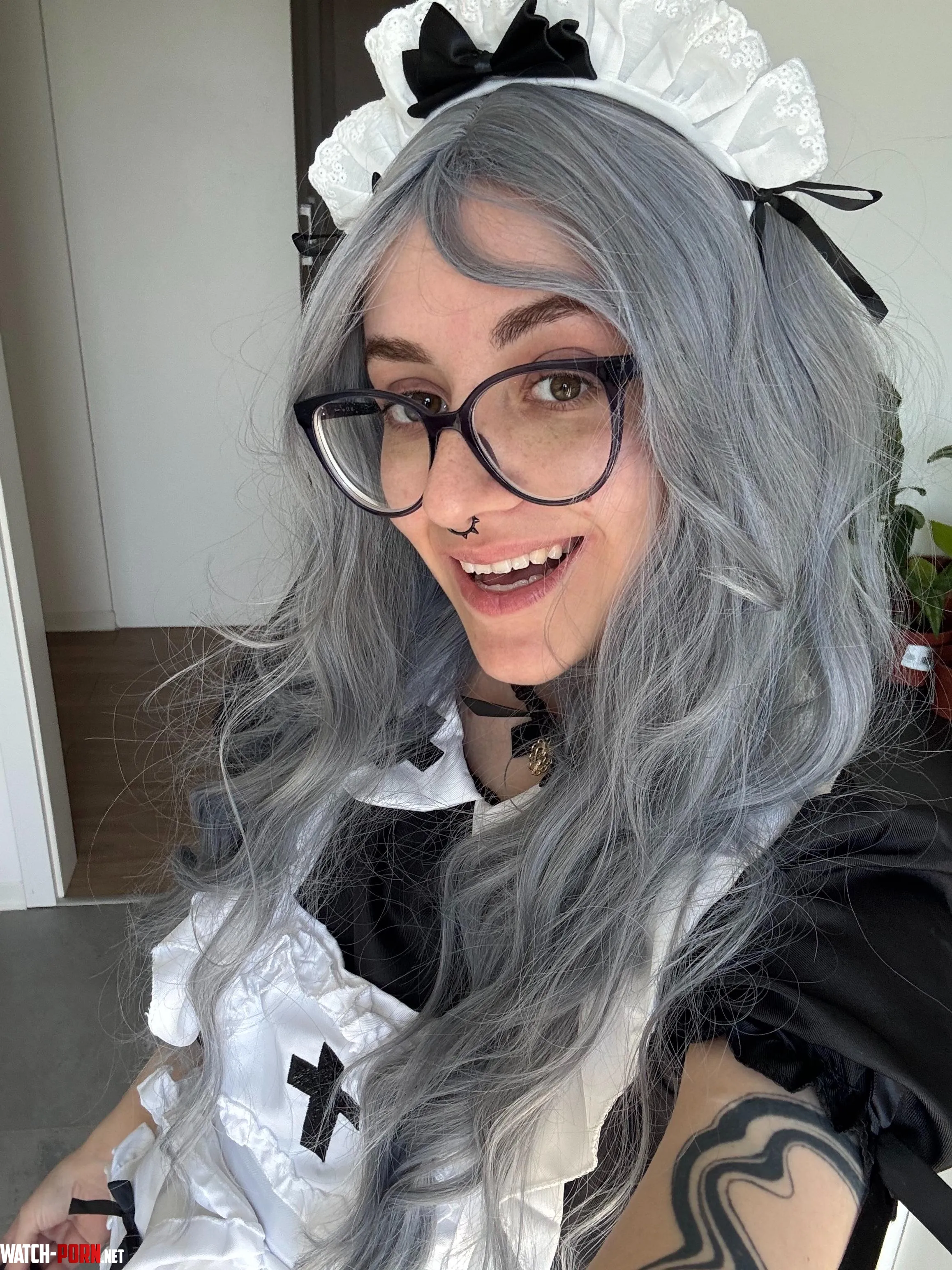 A maid who makes sure the atmosphere stays happy by DarkTemptationp