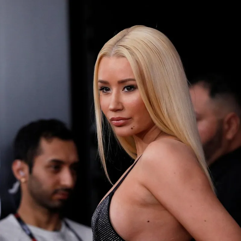 Thumbnail Iggy Azalea: HipHopGoneWild's Fiery Seductress