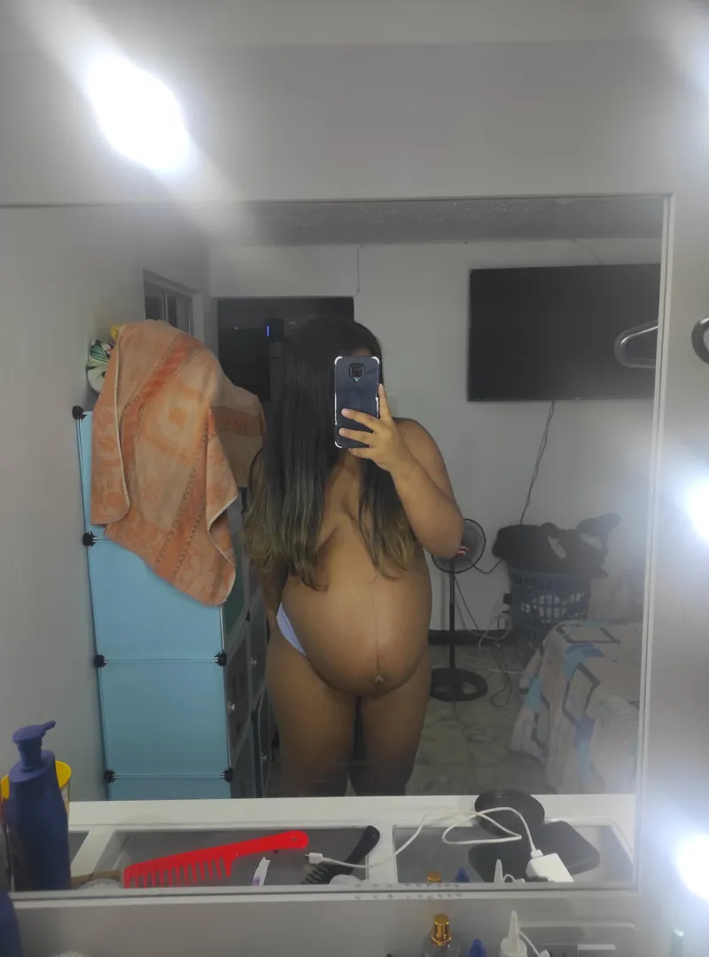 Thumbnail Unveiling Pregnancy Desires: A Raw Confession by camouflagedl