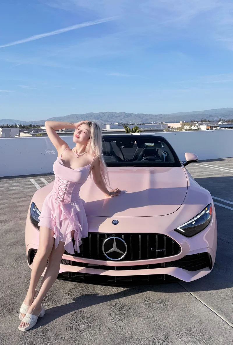 Thumbnail Captivating Attention with sentgoddessmomo