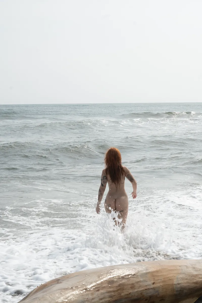 Thumbnail Wild and Free in the Waves: Redheads Making a Splash by alejayvt