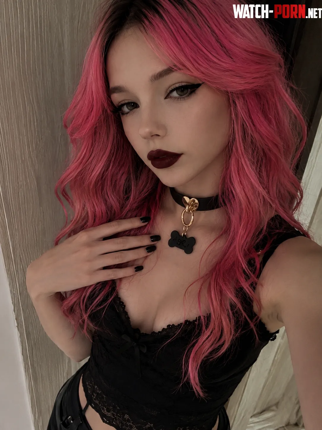 I love collars makes me feel like such a fuckdoll :3 by BleedingKitten